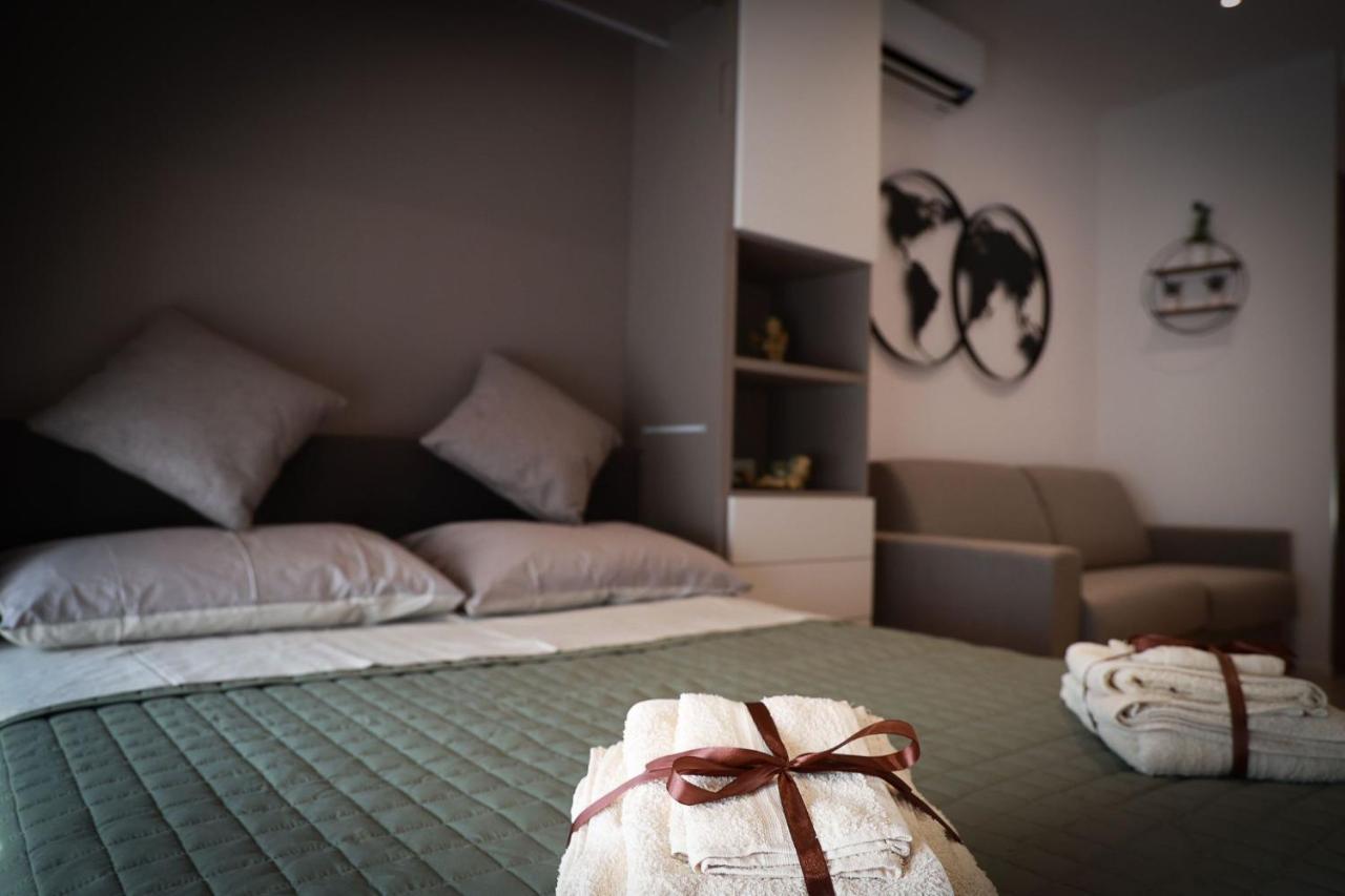 Borgo House Apartment Borgonuovo  ภายนอก รูปภาพ